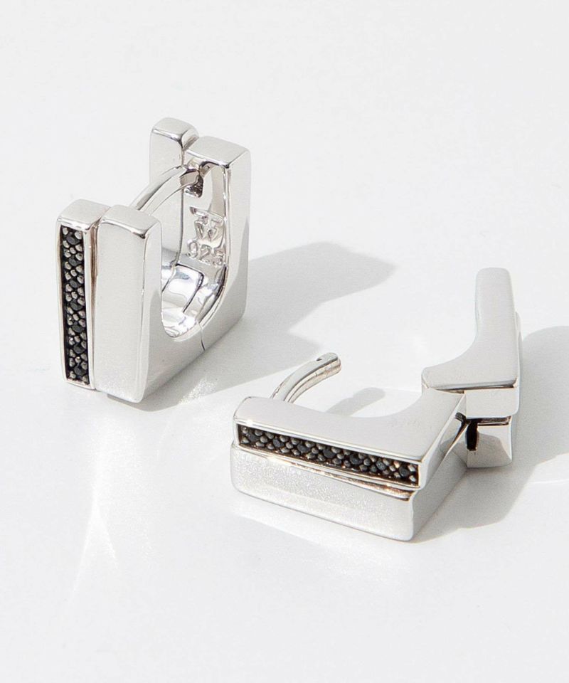 アクセサリー Step Huggies Black Spinel TOM WOOD Step Huggies Black Spinel - Tom Wood Project Official Online